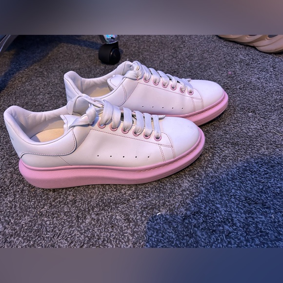 oversized alexander mcqueen sneaker - Picture 3 of 5